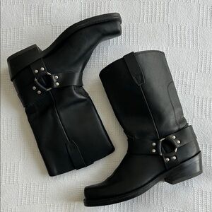 Durango Men’s Black Harness Boot size 11